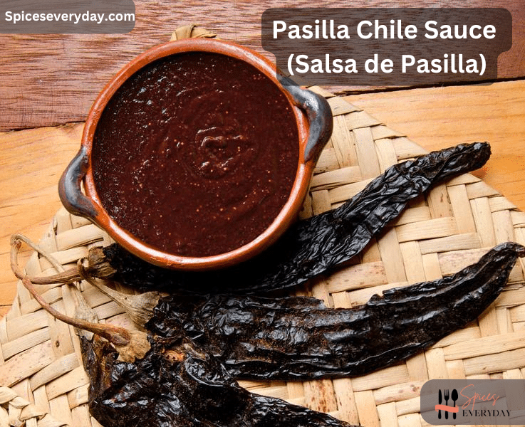 Pasilla Chile Sauce (Salsa de Pasilla)